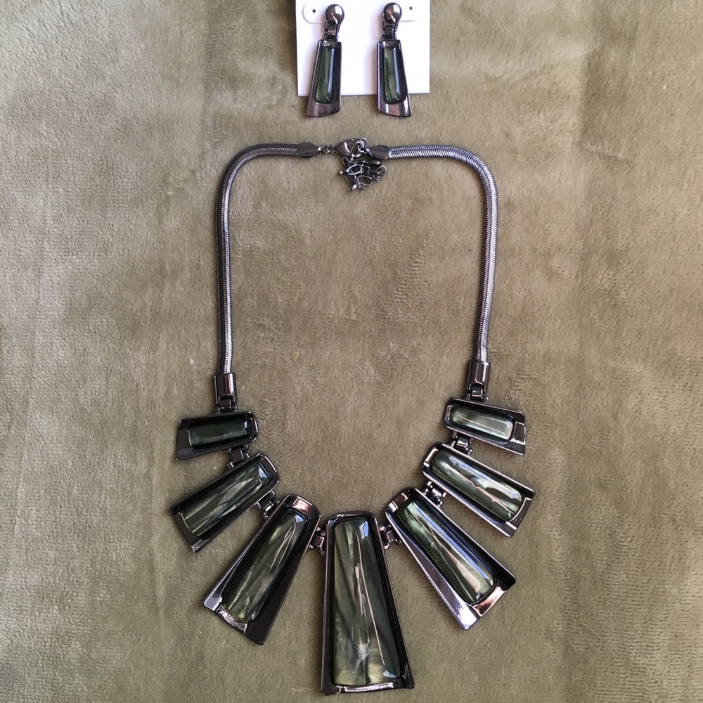 Coronet Fashion Jewelry 2 Piece Set